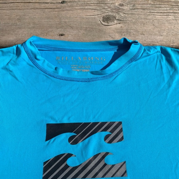 💛 Billabong Kids' Blue Short-Sleeve Rash Guard - Built to Submerge - Size 14 - Picture 2 of 7